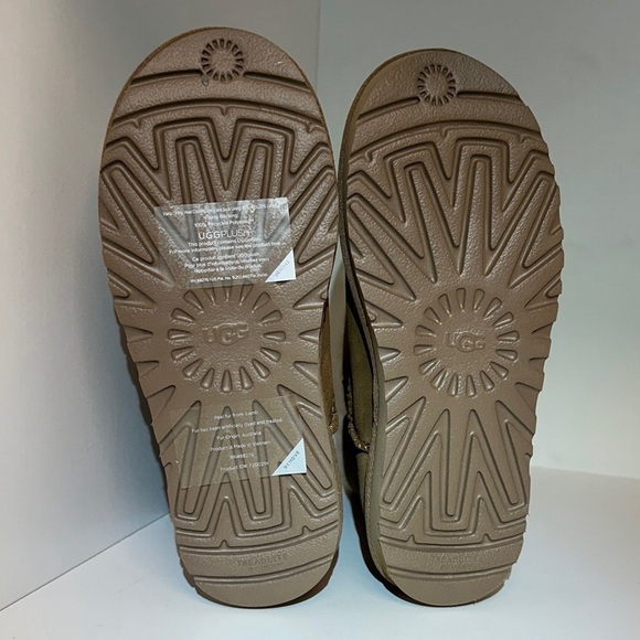 UGG Constantine boots w/satin laces Women’s size 5 NIB - Picture 8 of 9